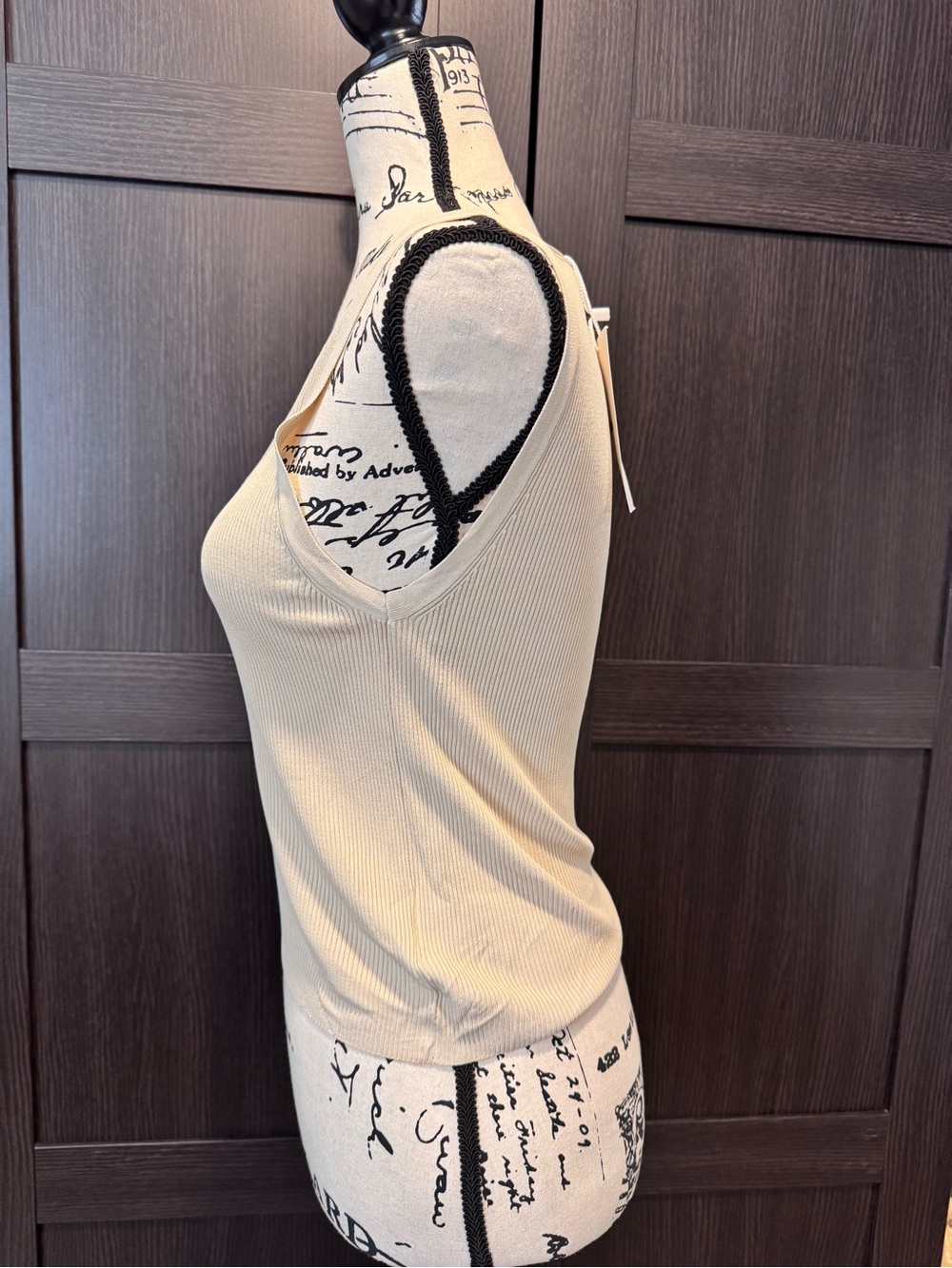 Square-Neck Ribbed Tank Top - Cream - Picture 2 of 9